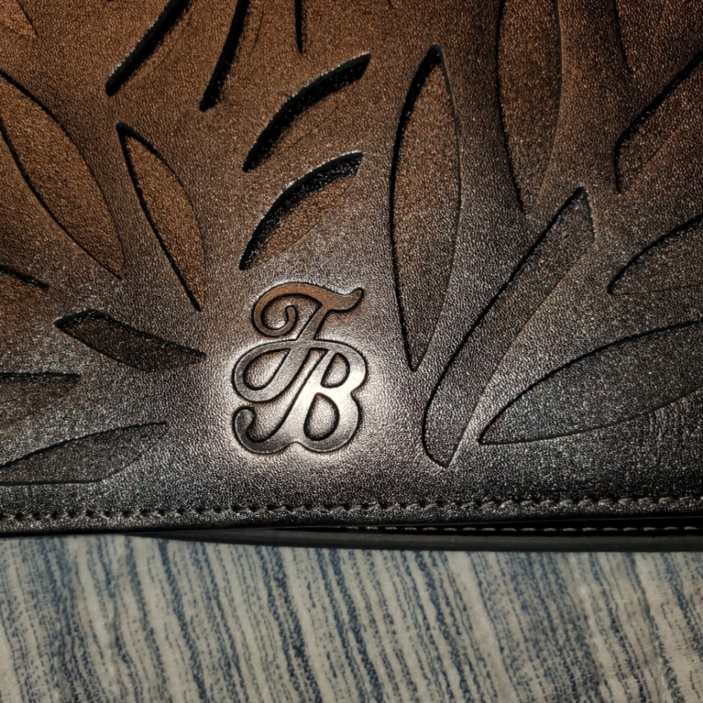 Tommy Bahama pewter crossbody bag